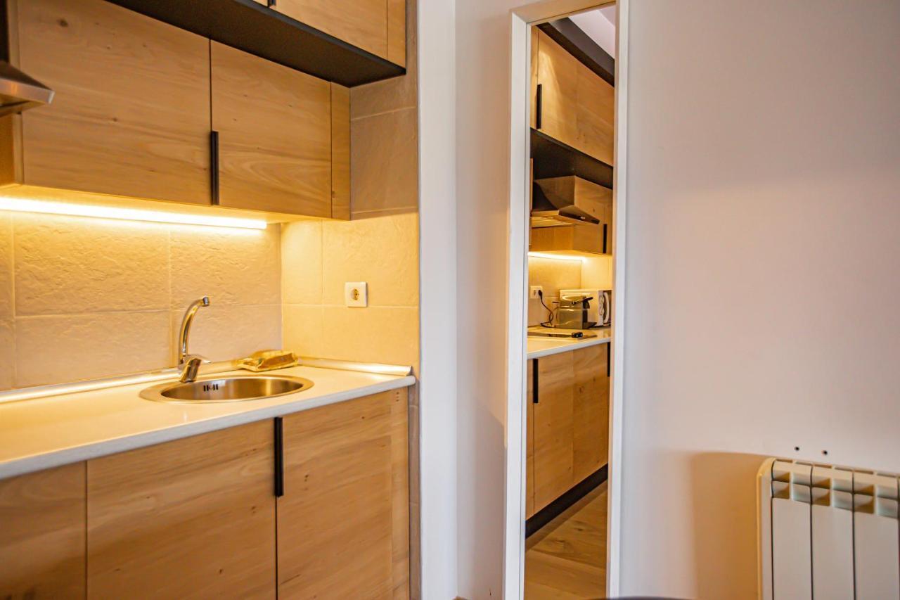 Holidays, Edificio Serraneu, Sierra Nevada 4 Personas Y Parking ภายนอก รูปภาพ